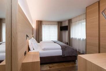 هتل Villa Tony   Small Romantic