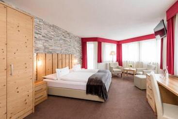هتل Villa Tony   Small Romantic