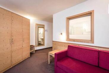 هتل Villa Tony   Small Romantic
