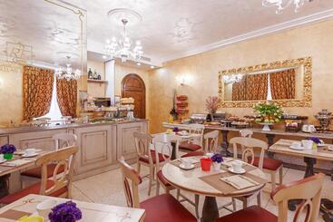 پانسیون Relais Empire