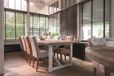 Zenzez Hotel & Lounge