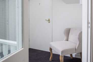 Zenzez Hotel & Lounge