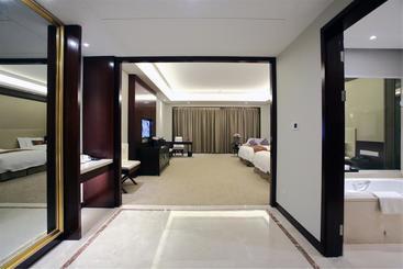 هتل Linyi Blue Horizon International  Yi He