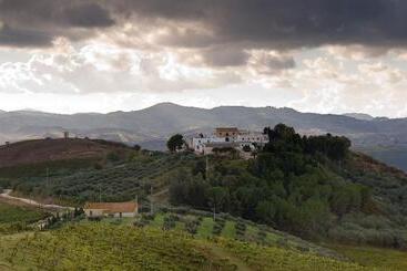 هتل Agriturismo Sirignano Wine Resort