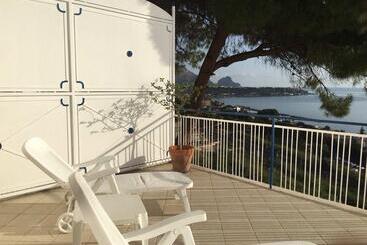 هتل Blue Island Villa Caterina