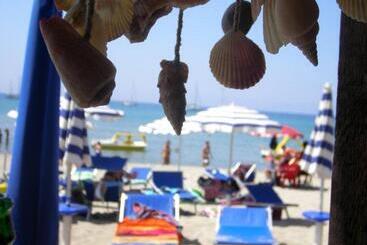 هتل Blue Island Villa Caterina