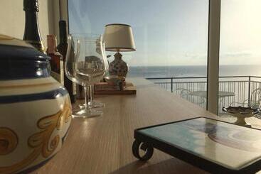 هتل Blue Island Villa Caterina