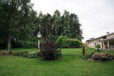هتل By The Bridge Bed & Breakfast