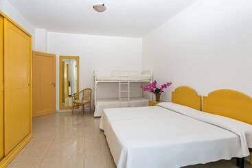 هتل Club Residence La Castellana