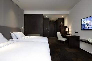 酒店 Ease House Luoyang