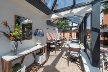 Florence Suite Boutique Hotel And Restaurant
