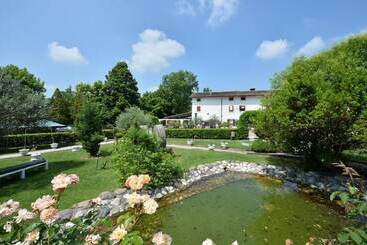 هتل Resort La Mola