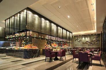 هتل Wanda Realm Liuzhou