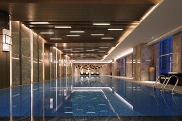 هتل Wanda Realm Liuzhou