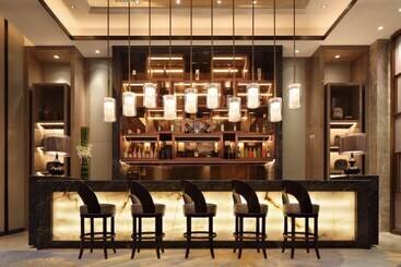 هتل Wanda Realm Liuzhou