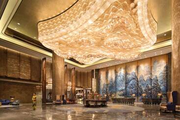 هتل Wanda Realm Liuzhou