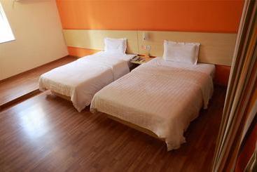 هتل 7days Inn Shenzhen Guomao Pengnian Branch