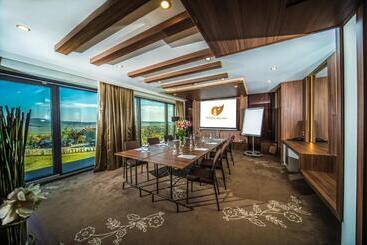 Castellum Hotel Hollókő