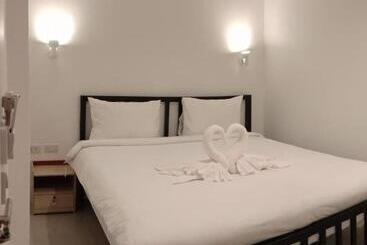 Chaweng Best Hotel And Hostel Samui