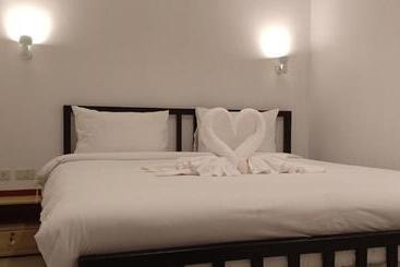 Chaweng Best Hotel And Hostel Samui