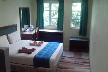 هتل Arwana Inn Tok Bali