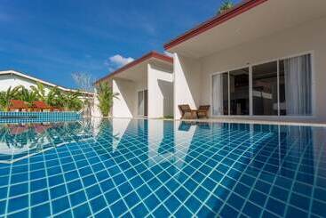 هتل Baan Chongfa Resort