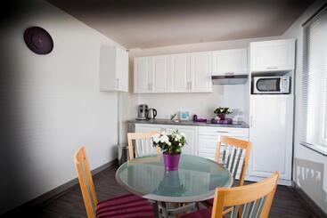 هتل B&b Luxe Suites 1 2 3