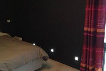 هتل B&b  T Witte Huis