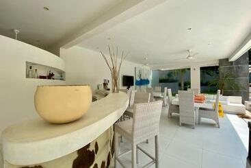 هتل Casa 22 Luxury Boutique