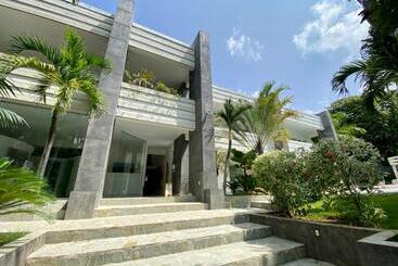 هتل Casa 22 Luxury Boutique