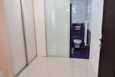 هتل Guest House ćiro