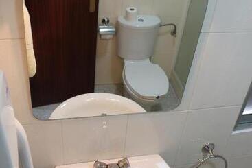 هتل Hostal Amantes De Teruel