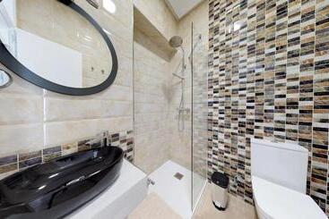 Hostal Boutique La Española By Bossh Hotels