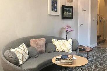 Hostal Boutique La Española By Bossh Hotels