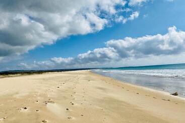 هتل Punta Sur