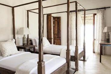 هتل Qambani Luxury Resort