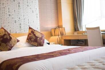 هتل Suzhou Sun Plaza