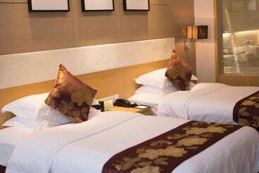 هتل Suzhou Sun Plaza