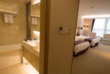 هتل Suzhou Sun Plaza