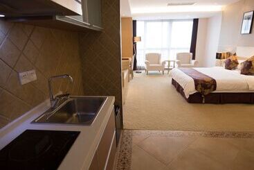 هتل Suzhou Sun Plaza