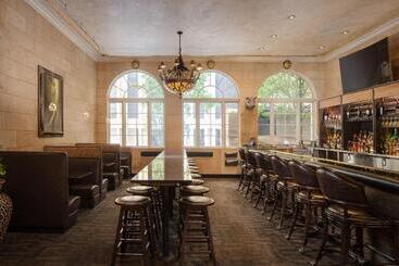 酒店 The Davenport Tower, Autograph Collection