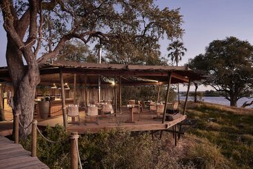 هتل Victoria Falls River Lodge