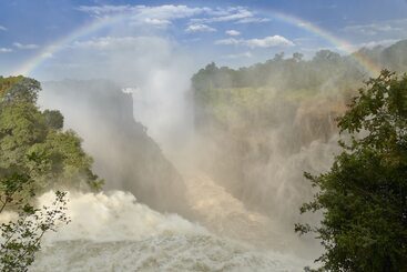 هتل Victoria Falls River Lodge