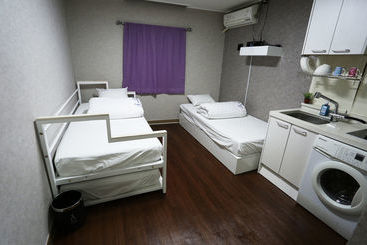 Star Hostel Myeongdong Family