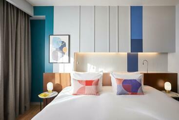 هتل Voco Madrid Retiro, An Ihg