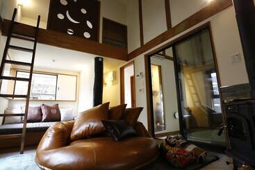 Glamping Villa Hanz Kawaguchiko - Fujikawaguchiko