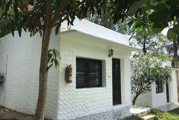 هتل Baan Aunrak Koh Chang