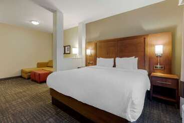 هتل Comfort Suites Loveland