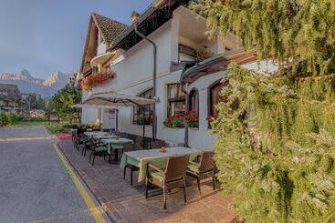 Garni Hotel Miklič