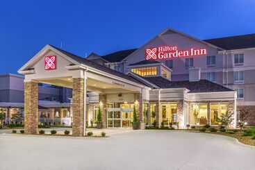 هتل Hilton Garden Inn Salina